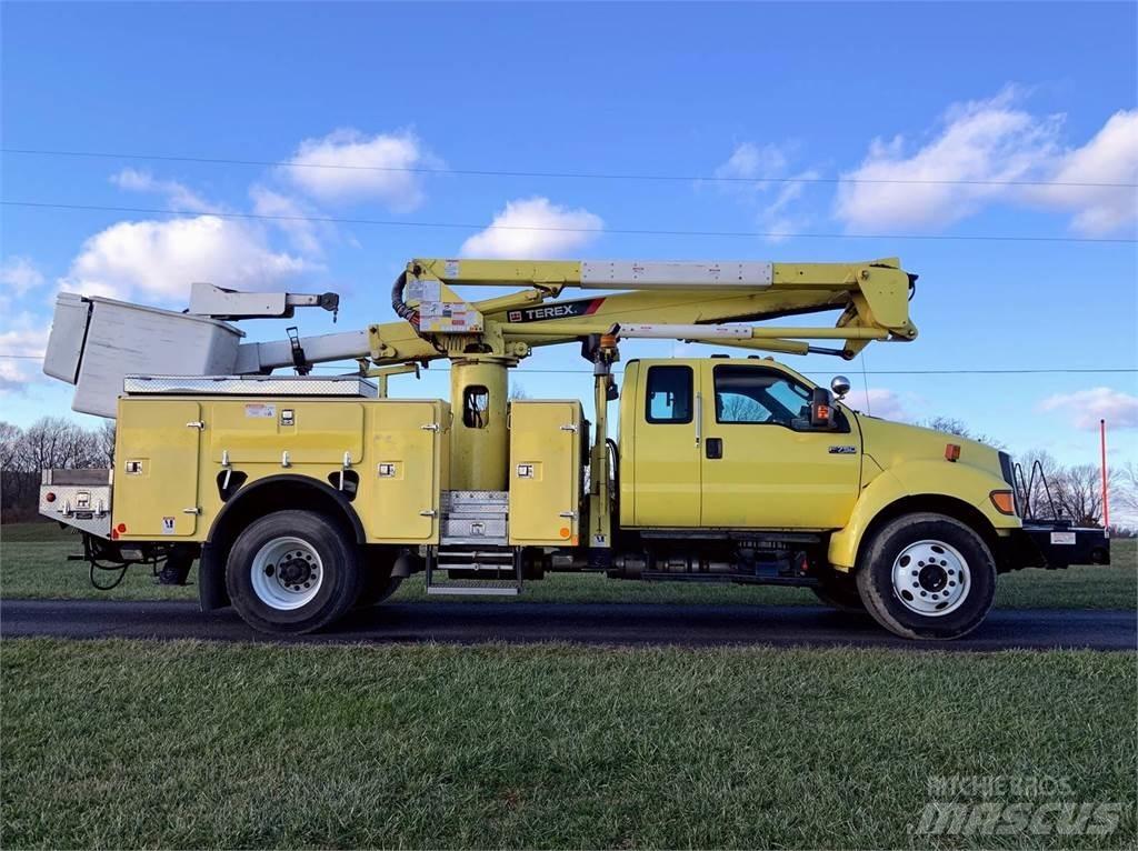 Ford F-750 Camion nacelle