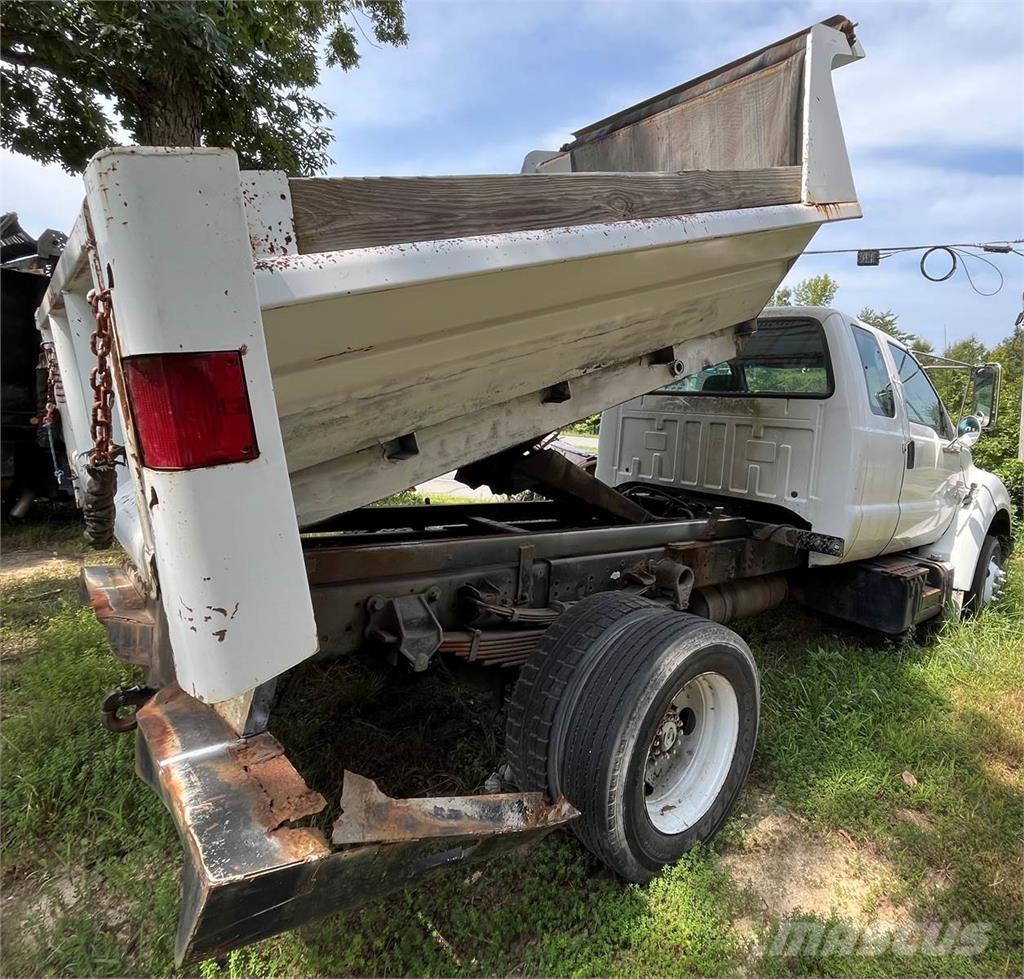 Ford F-750 Camion benne