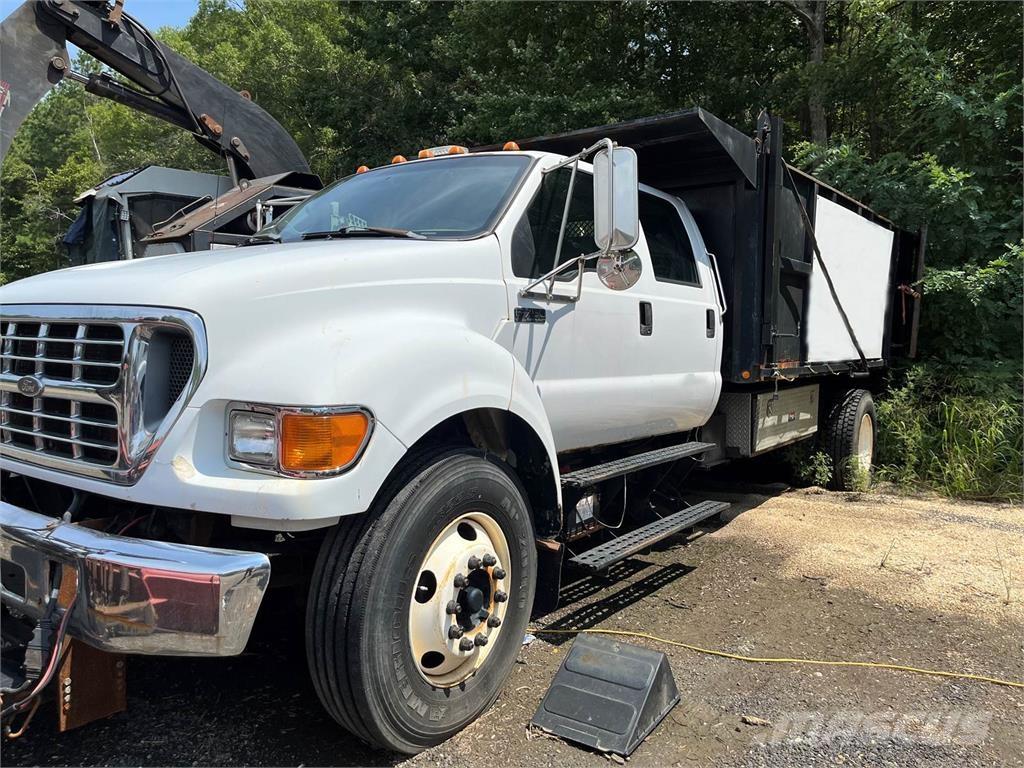 Ford F-750 Camion benne