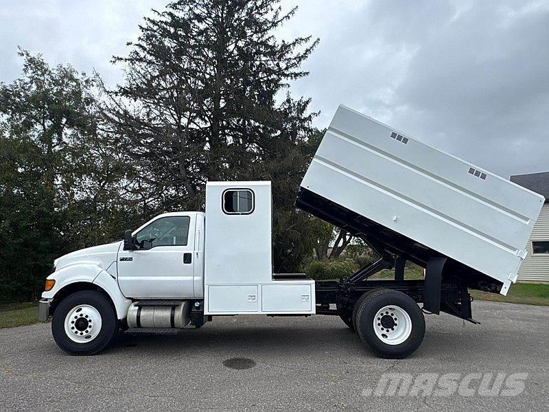 Ford F-750 Camion pour copeaux de bois