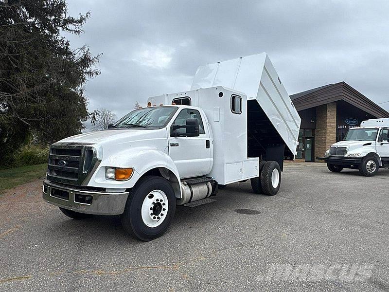Ford F-750 Camion pour copeaux de bois