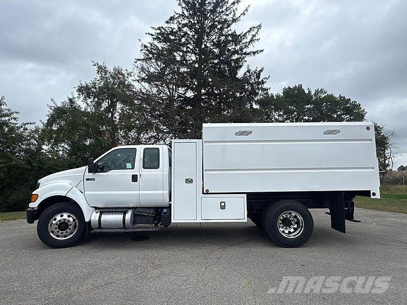 Ford F-750 Camion pour copeaux de bois