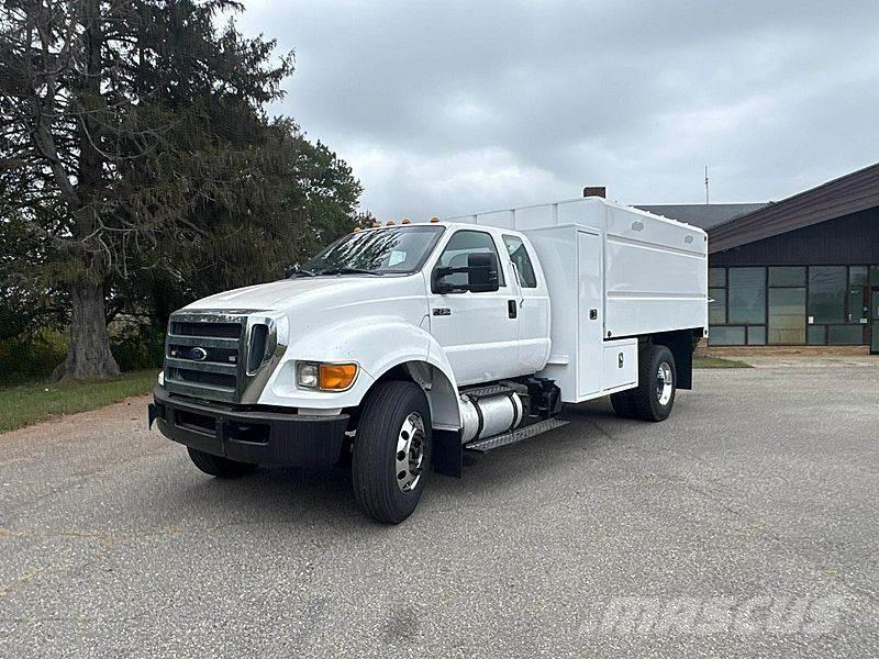 Ford F-750 Camion pour copeaux de bois