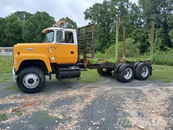 Ford L8000 Camion grumier