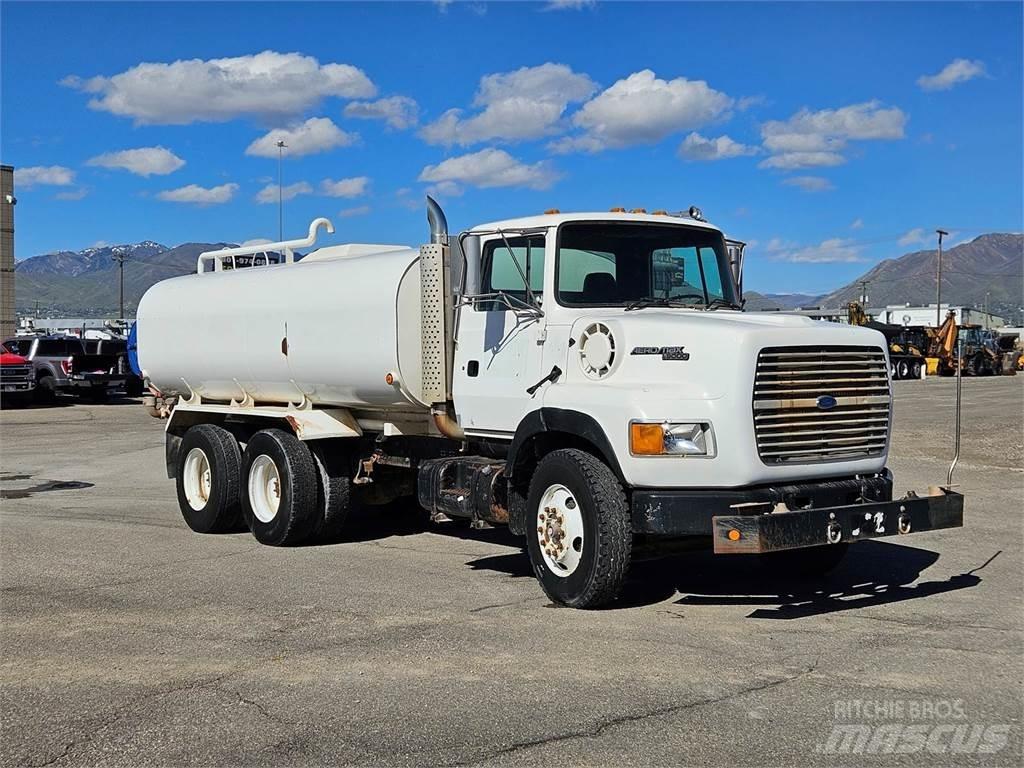 Ford L9000 Motrici cisterna