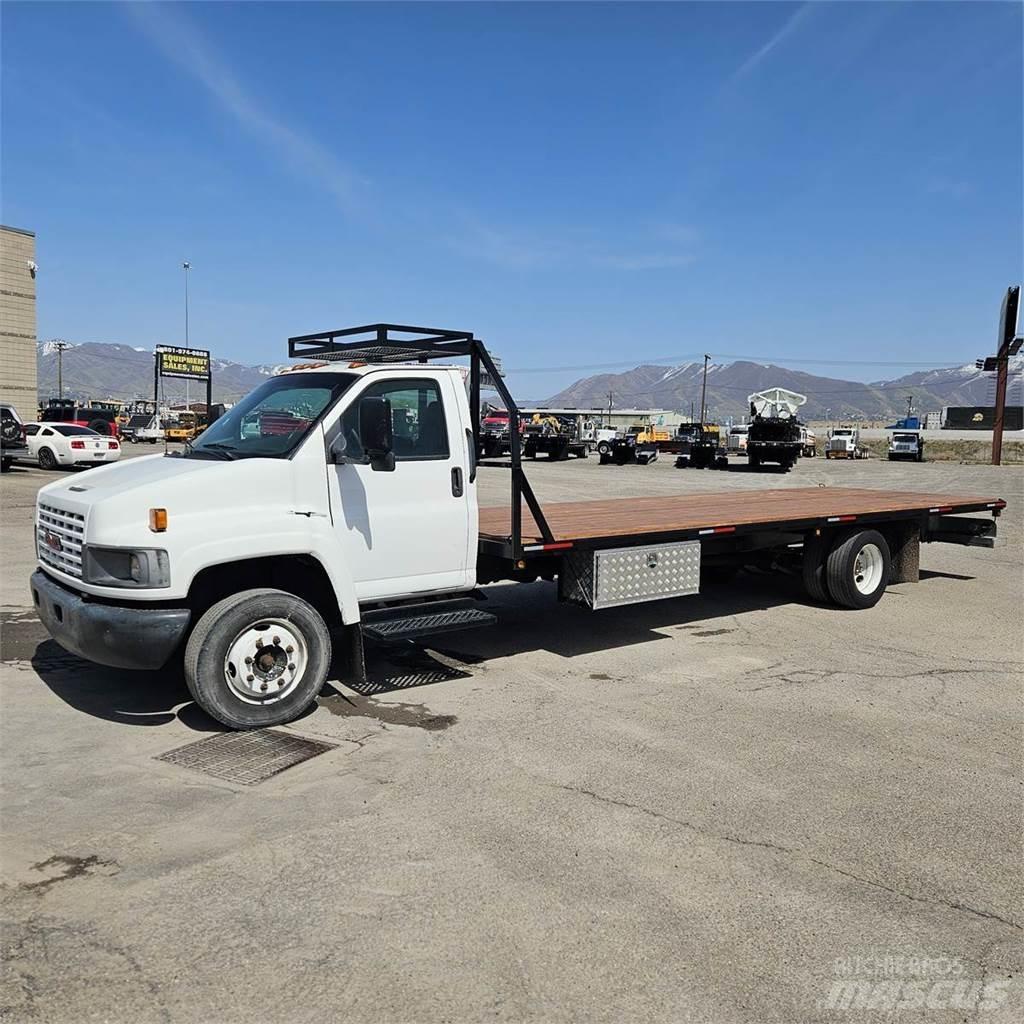 GMC C5500 Camion plateau