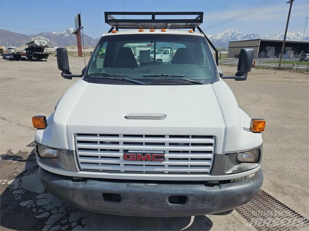 GMC C5500 Camion plateau
