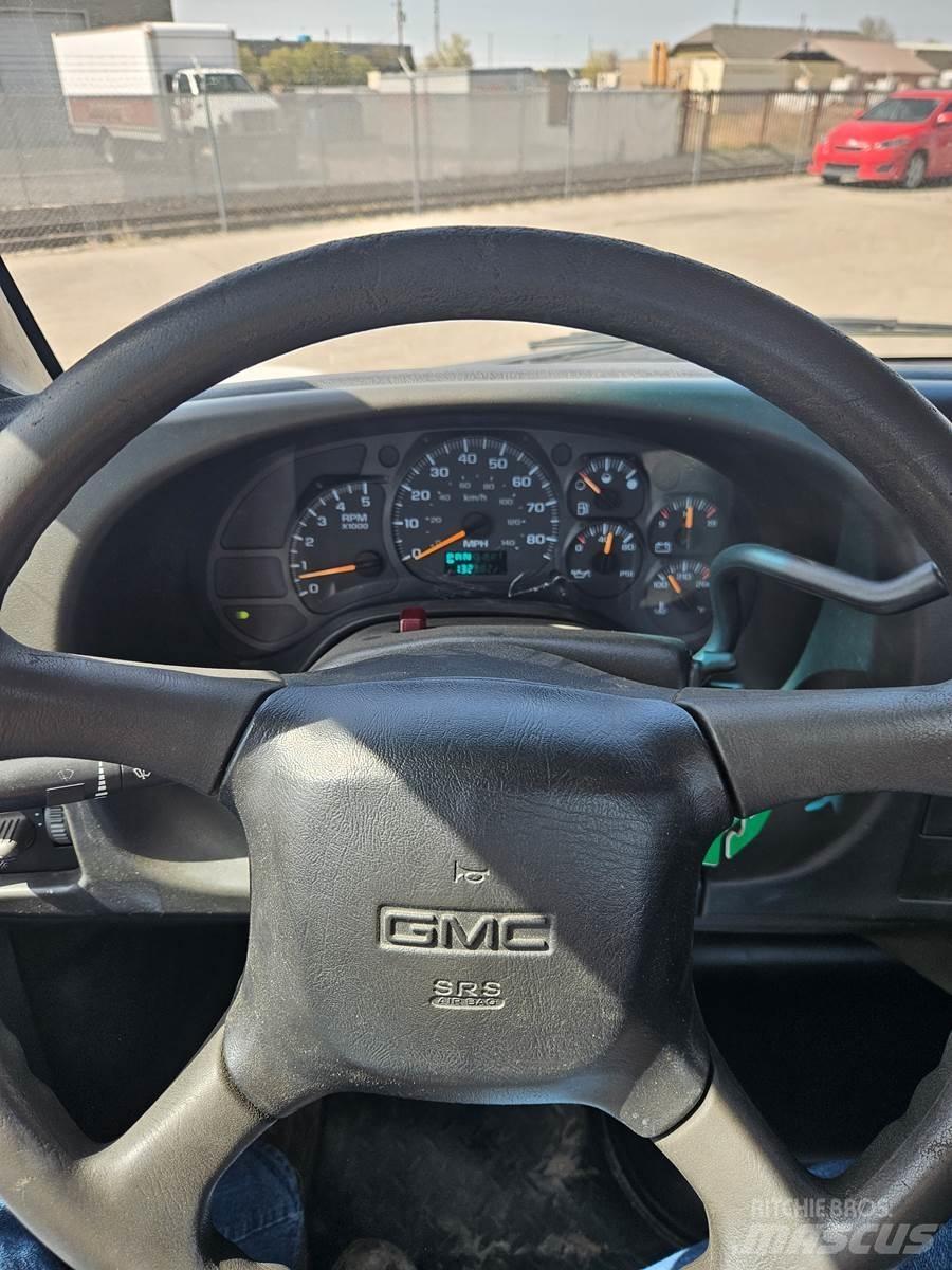 GMC C5500 Camion plateau