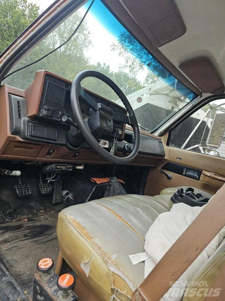 GMC C6000 Camion pour copeaux de bois
