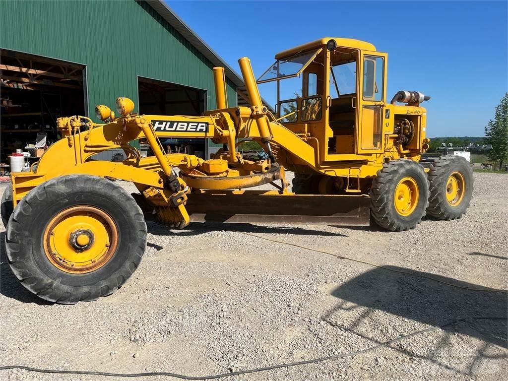 Huber 10D Niveleuse