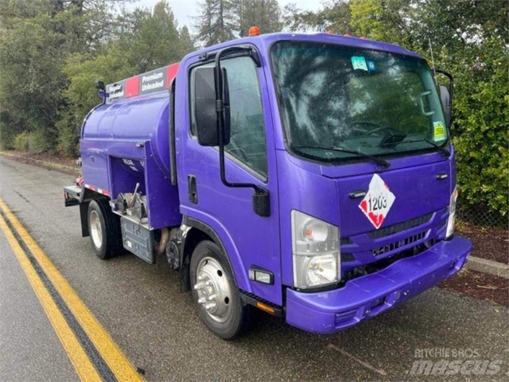 Isuzu NPR Motrici cisterna