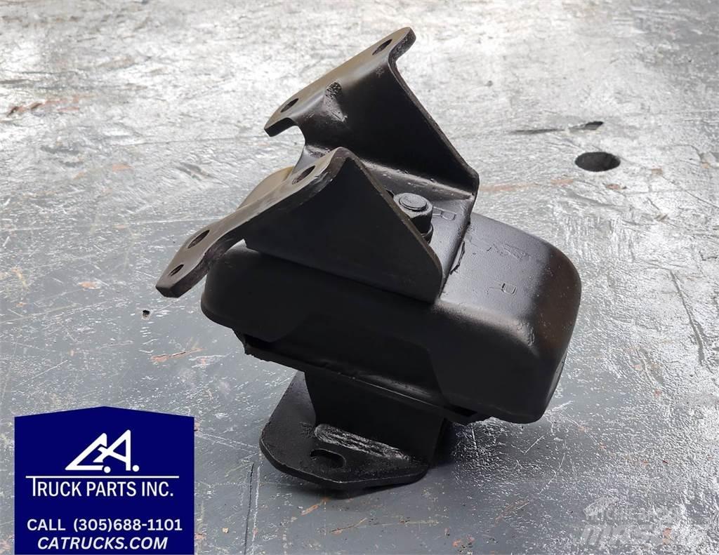Isuzu NPR Moteur