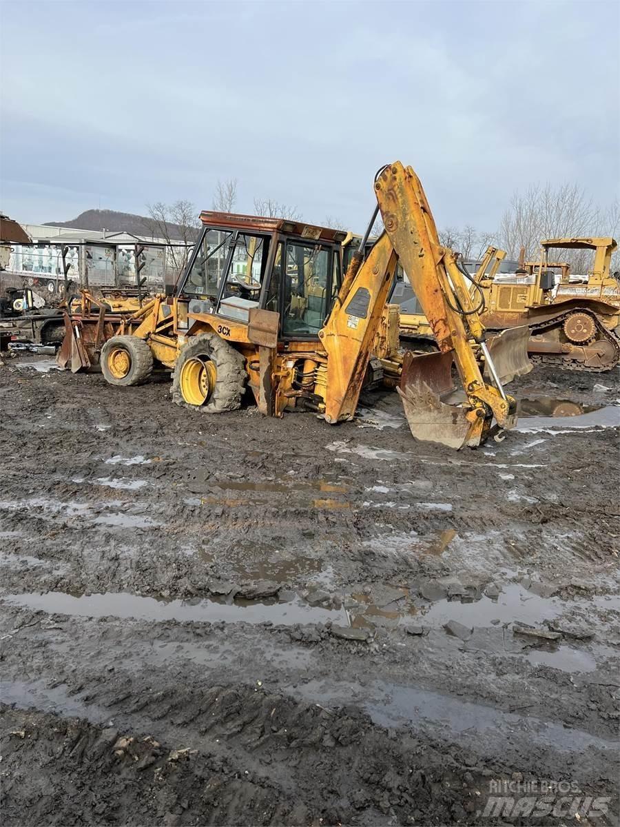 JCB 3CX Tractopelle