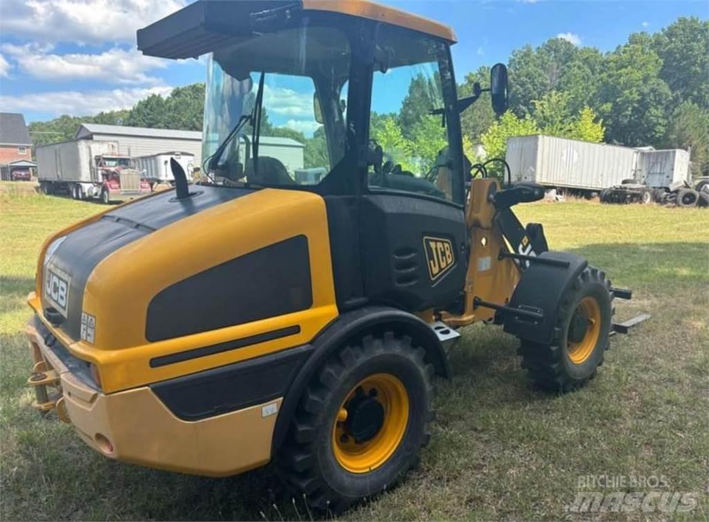 JCB 407 Chargeuse sur pneus