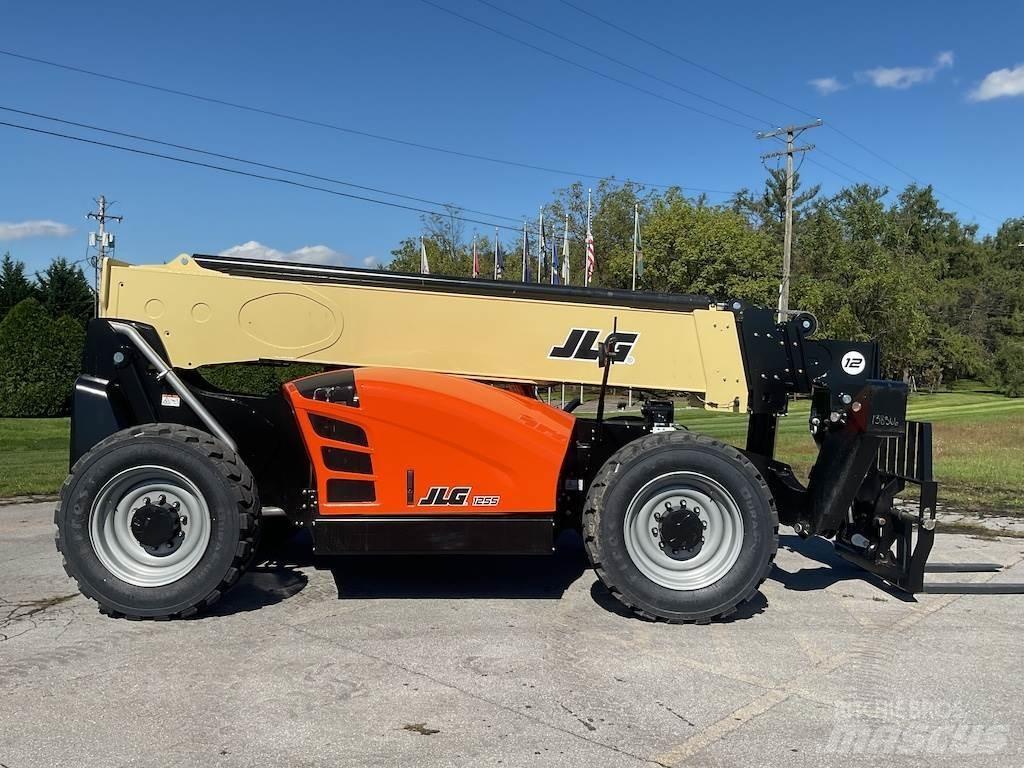 JLG 1255 Chariot télescopique