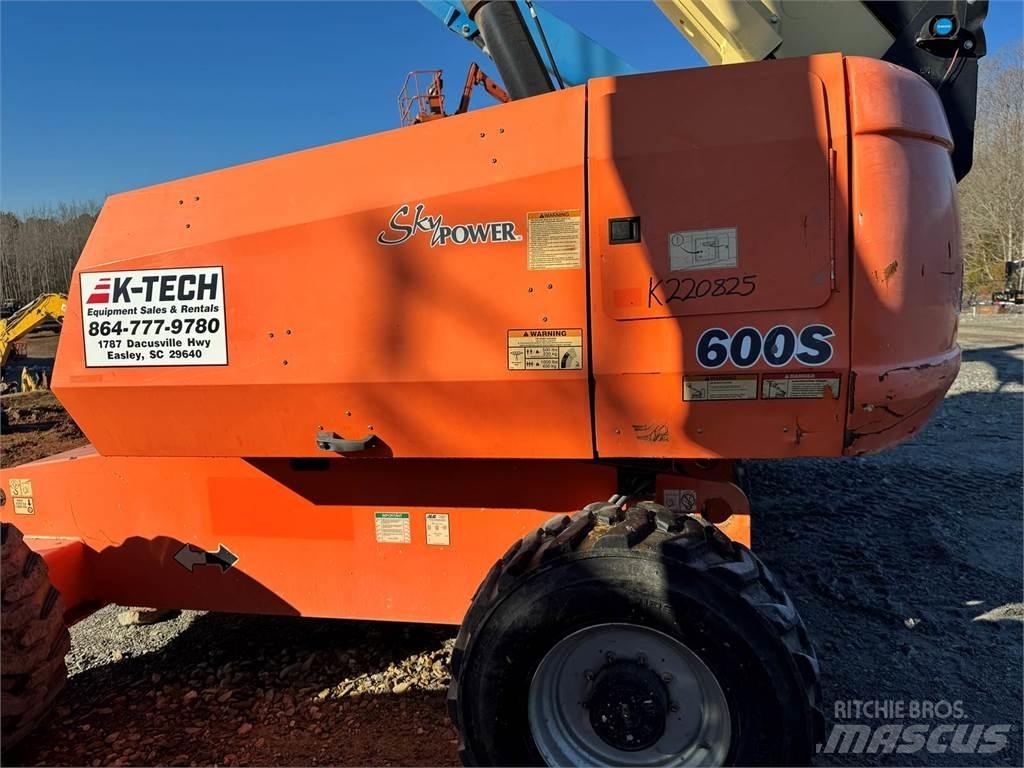 JLG 600S Nacelles télescopiques