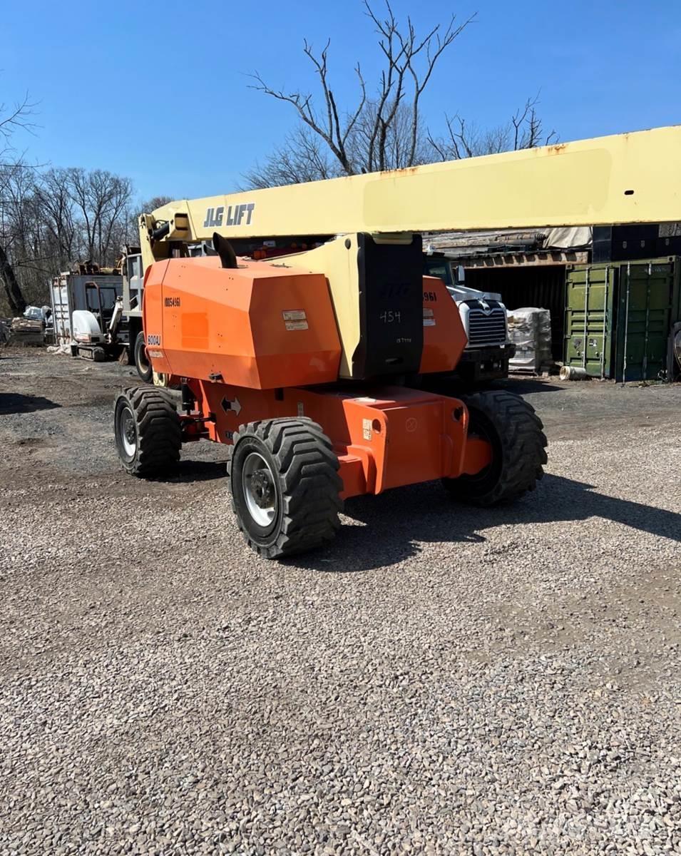 JLG 800 AJ Mât vertical