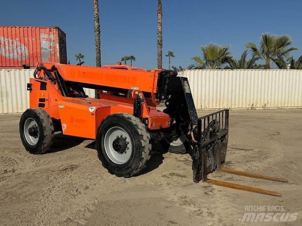 JLG 8042 Chariot télescopique