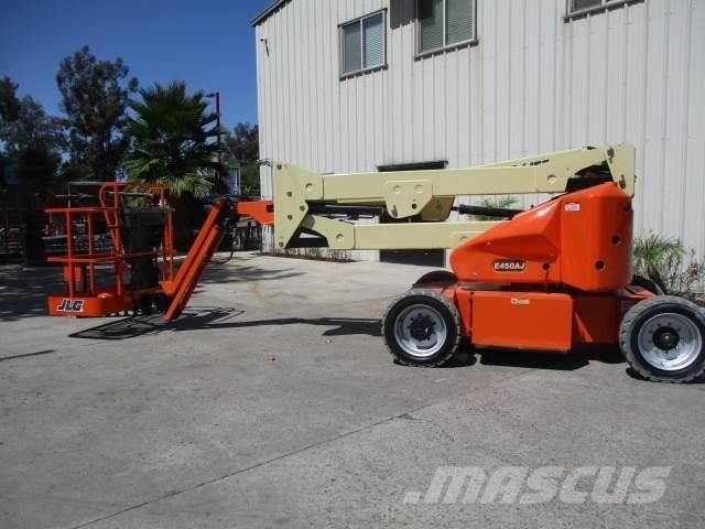 JLG E450AJ Autre nacelle élévatrice