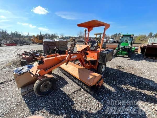 Lay-Mor 8B Tracteur