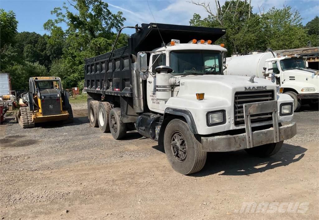 Mack E7 Camion benne