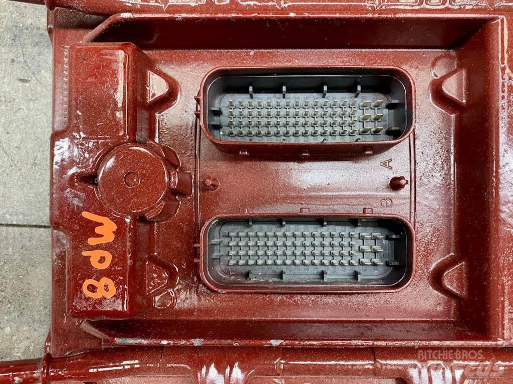 Mack MP8 Electronique