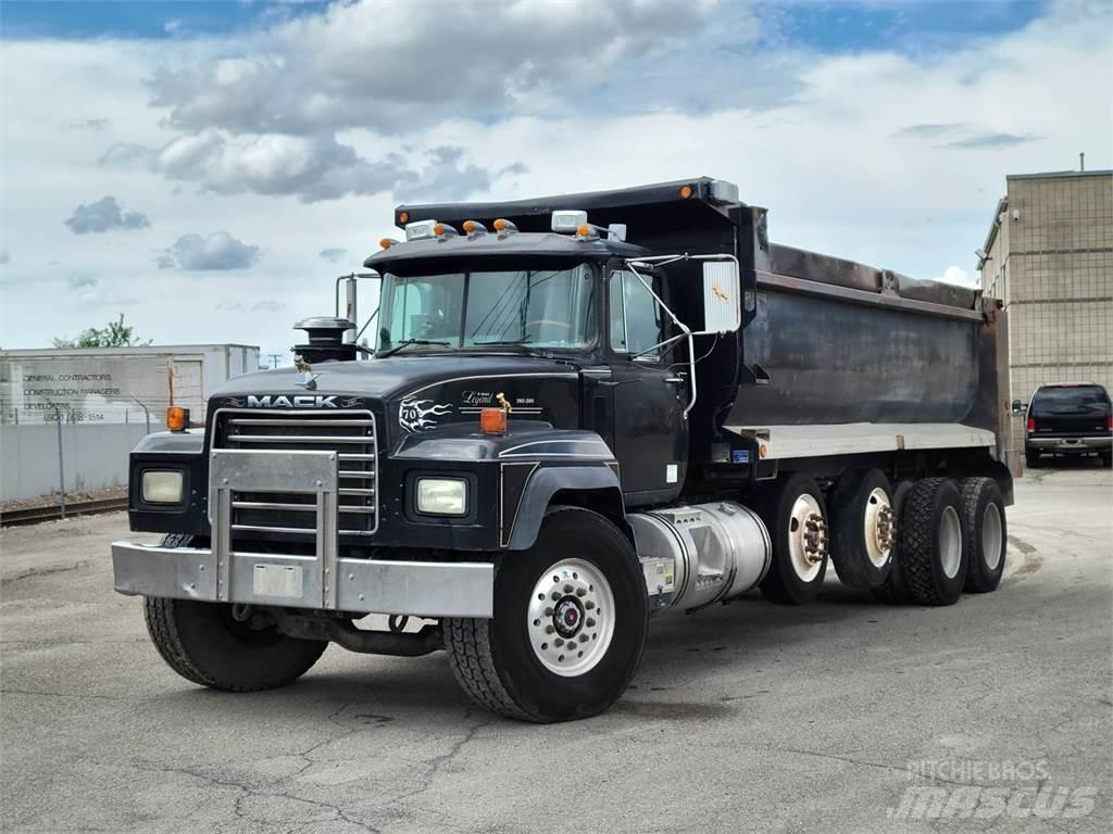 Mack RD690 Camion benne