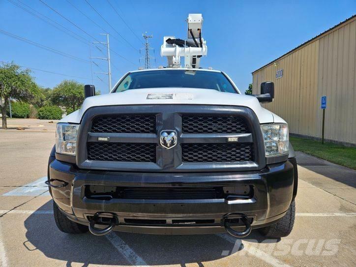 RAM 5500 Camion nacelle