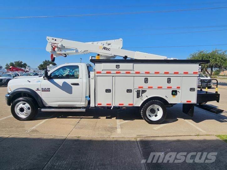 RAM 5500 Camion nacelle