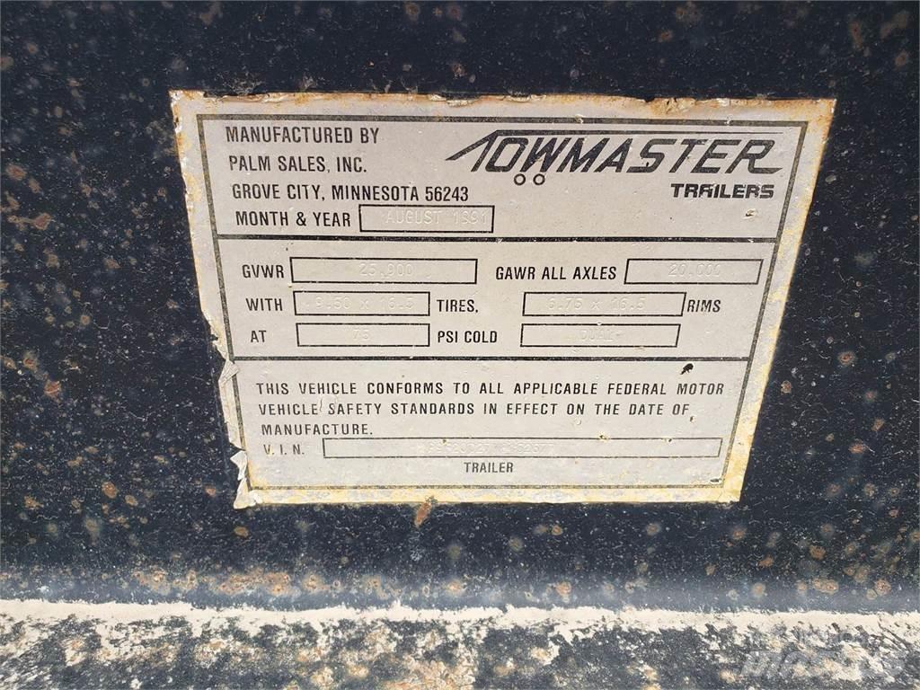 TOWMASTER  Remorque porte engin