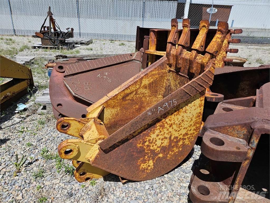  Unmarked Godet