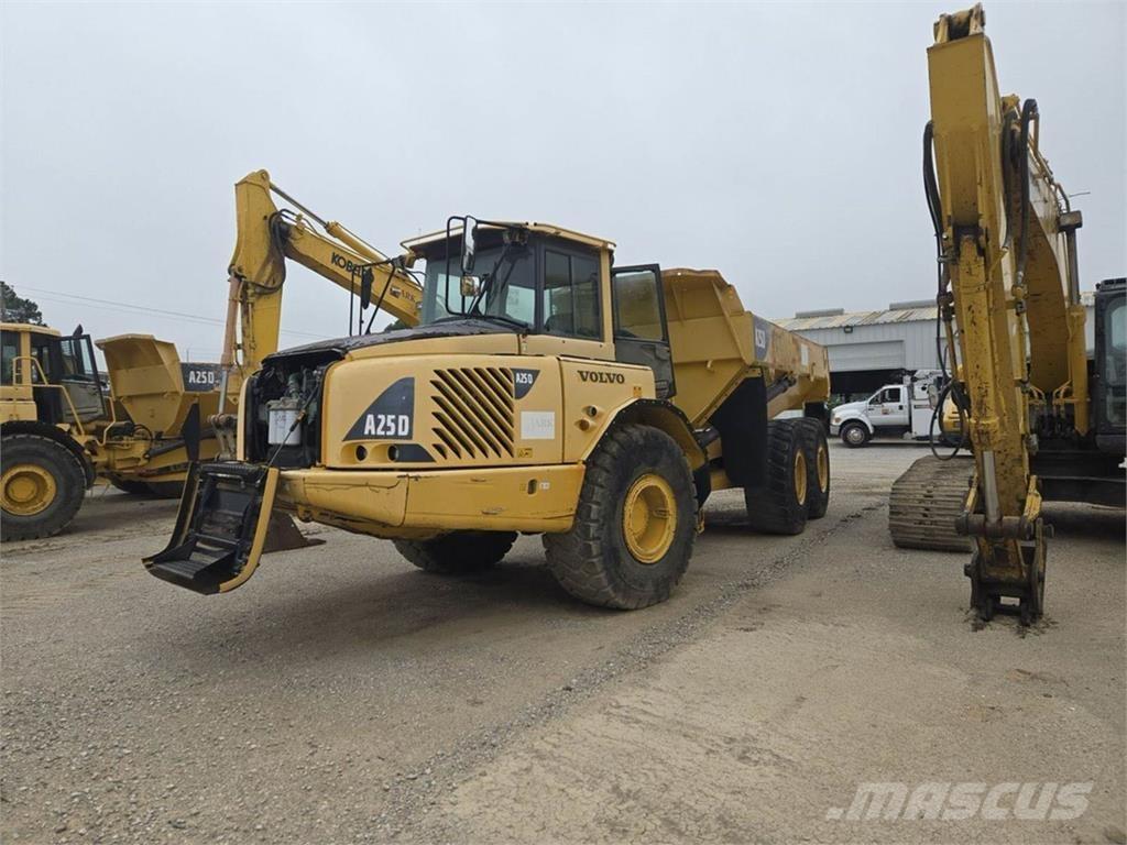 Volvo A25D Tombereau articulé