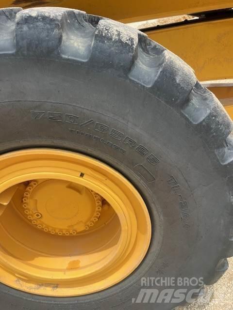 Volvo A25G Tombereau articulé