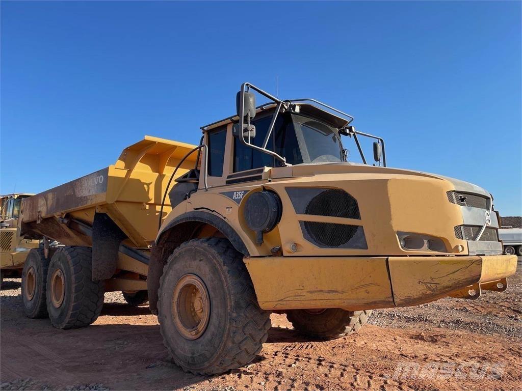 Volvo A35F Tombereau articulé