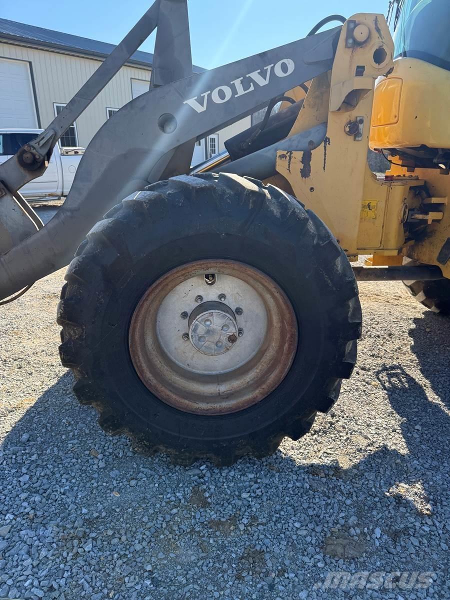 Volvo L45 Chargeuse sur pneus