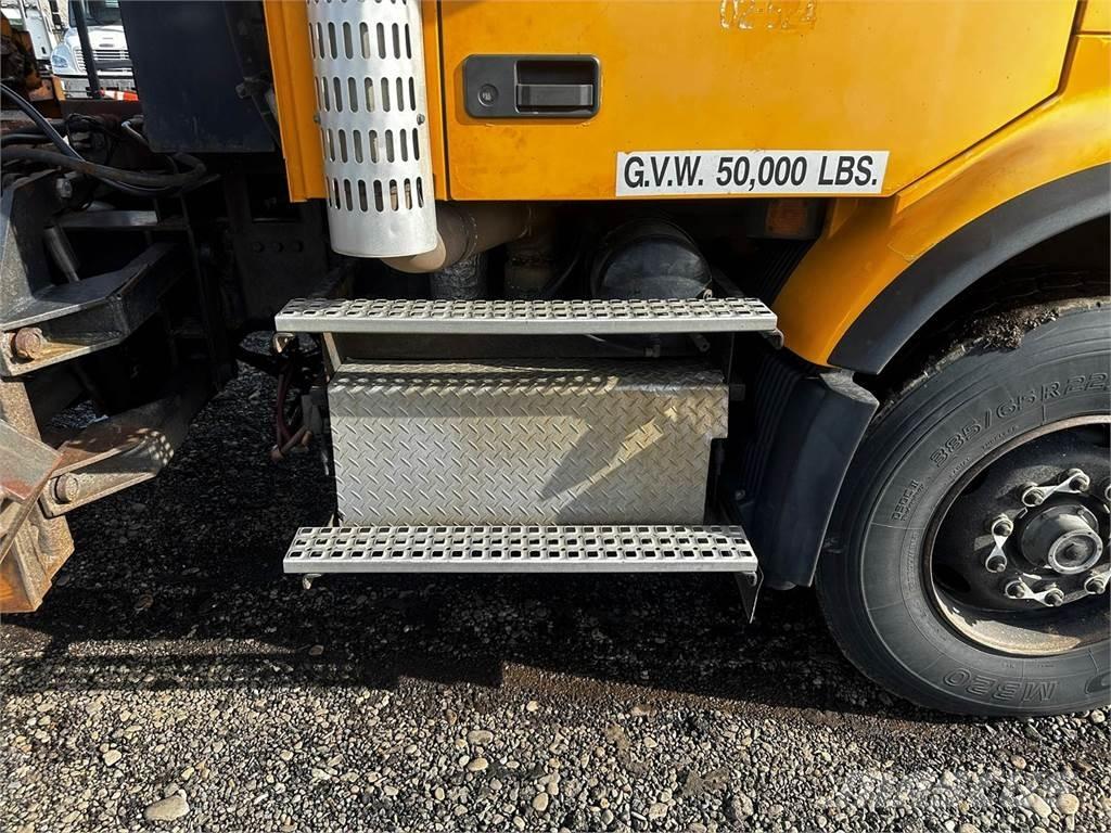 Volvo VHD Chasse neige