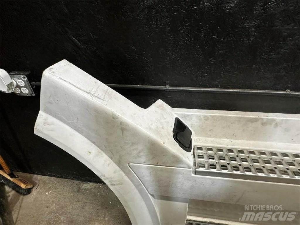 Volvo VNL Construction - Autres