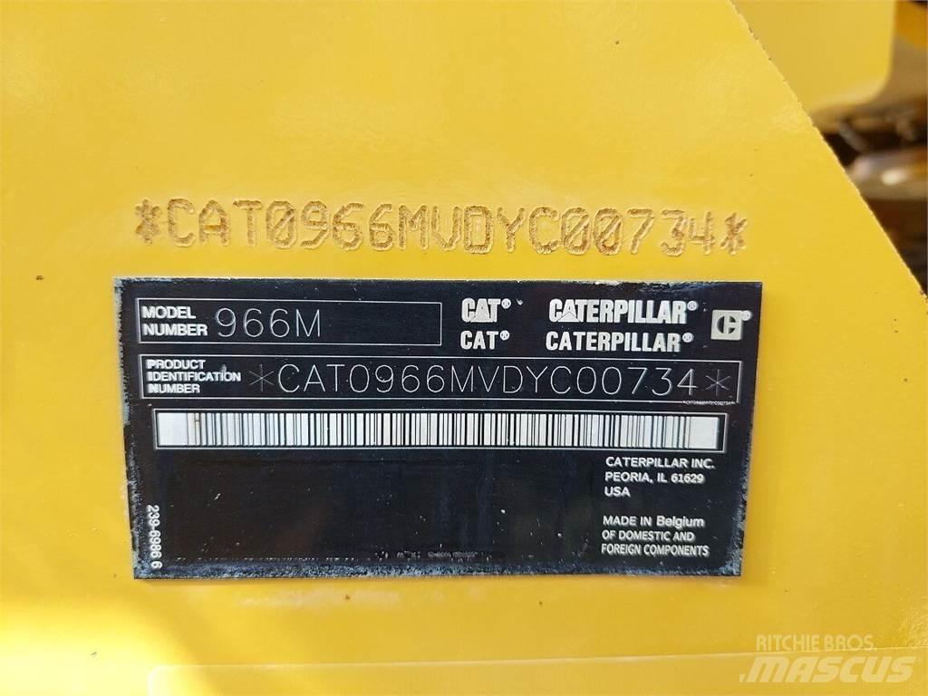 CAT 966M Chargeuse sur pneus