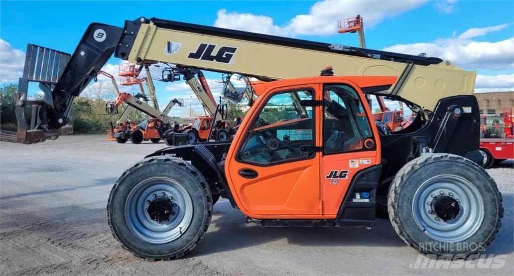 JLG 943 Chariot télescopique