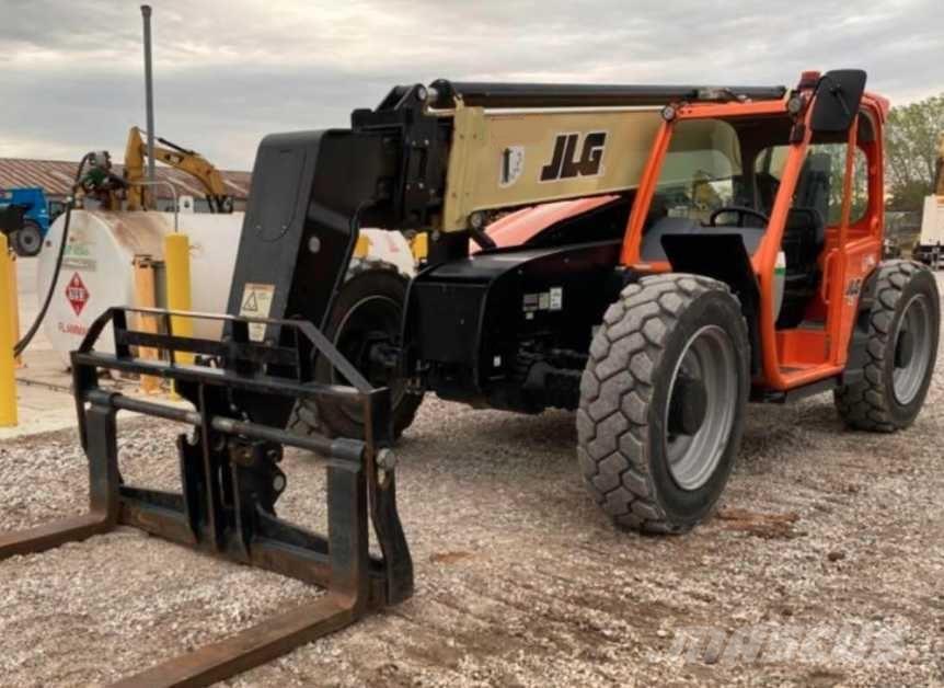 JLG 943 Chariot télescopique