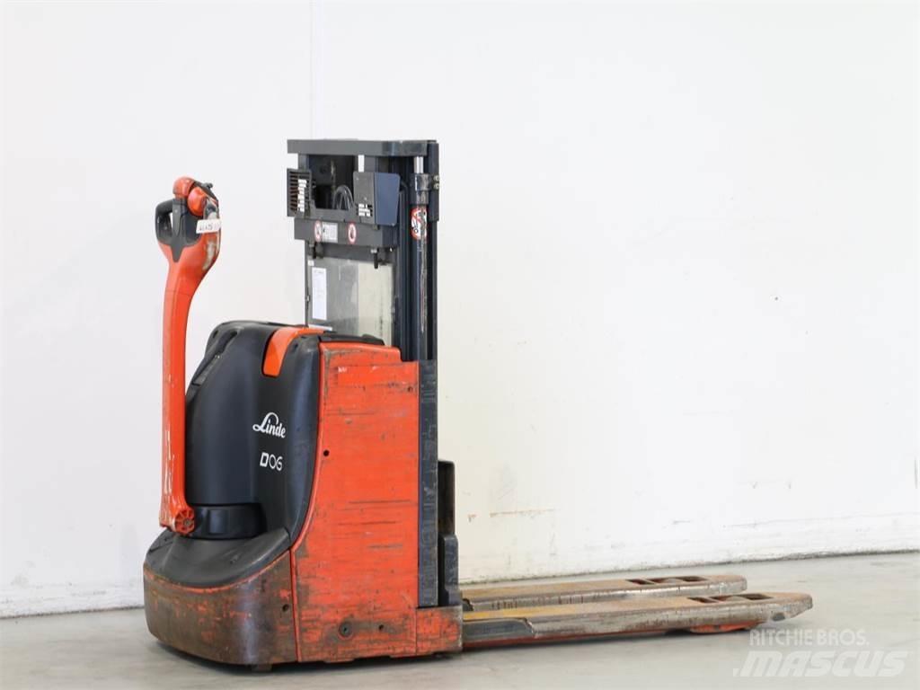 Linde D06/1160-00 Gerbeur accompagnant