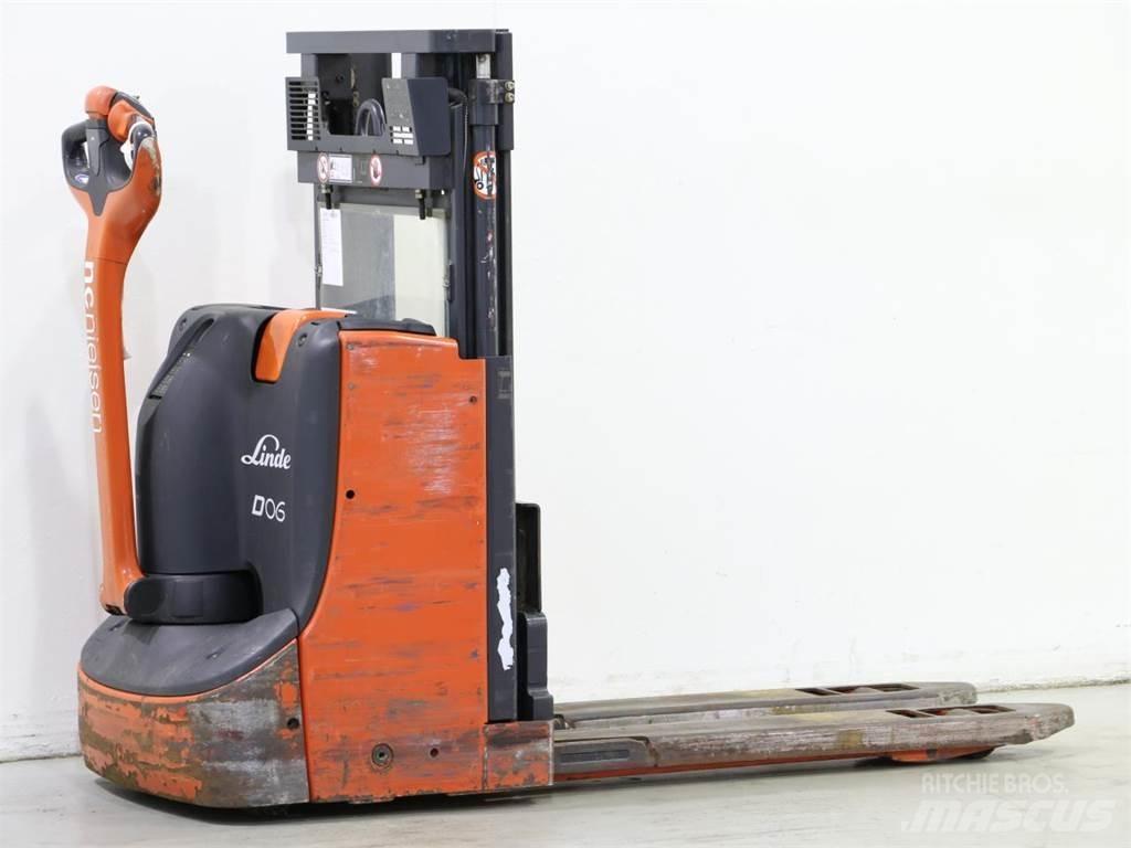 Linde D06/1160-00 Gerbeur accompagnant