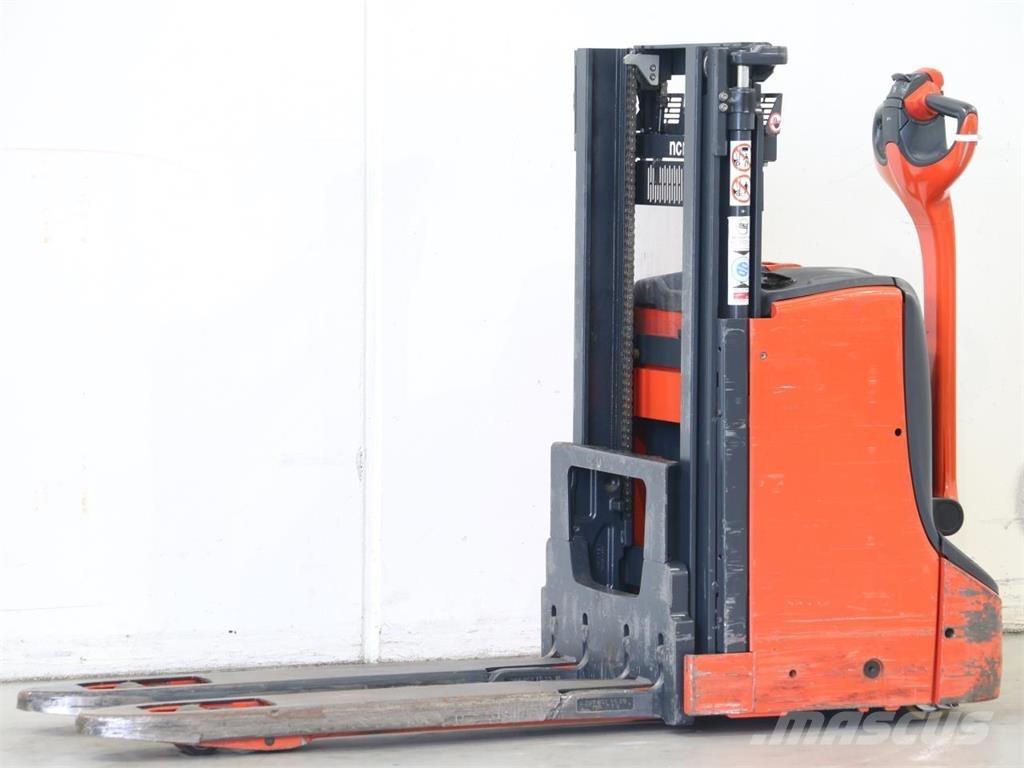 Linde D08/1160 Gerbeur accompagnant