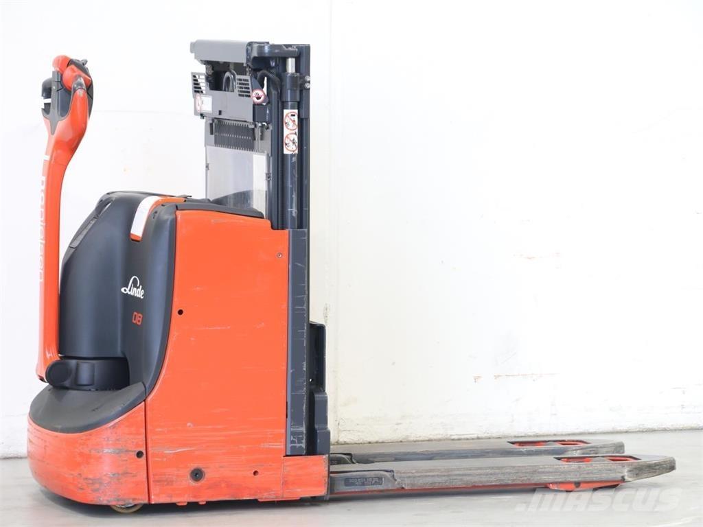 Linde D08/1160 Gerbeur accompagnant