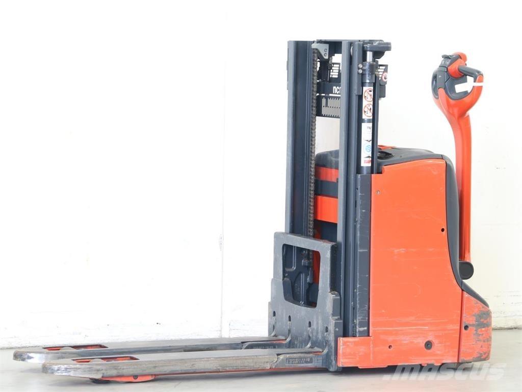 Linde D08/1160 Gerbeur accompagnant