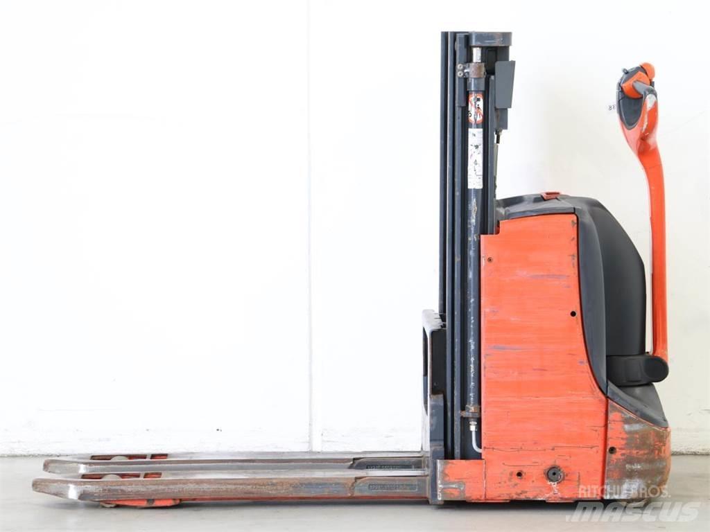 Linde D08/1160-00 Gerbeur accompagnant