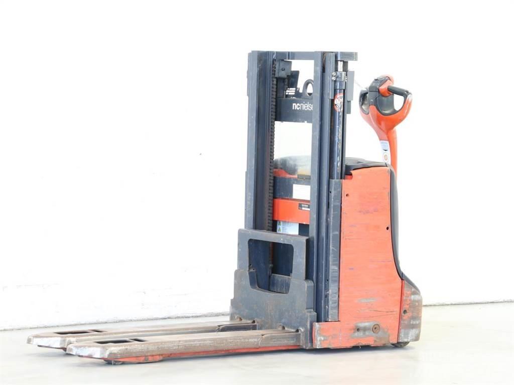 Linde D08/1160-00 Gerbeur accompagnant