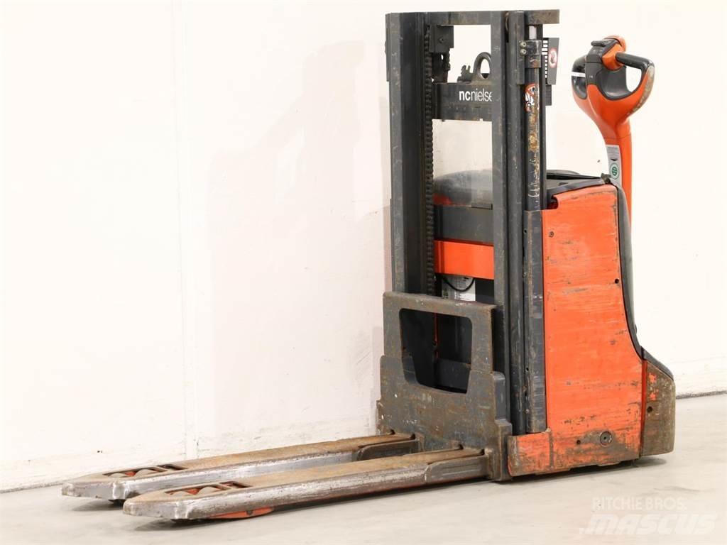 Linde D08/1160-00 Gerbeur accompagnant