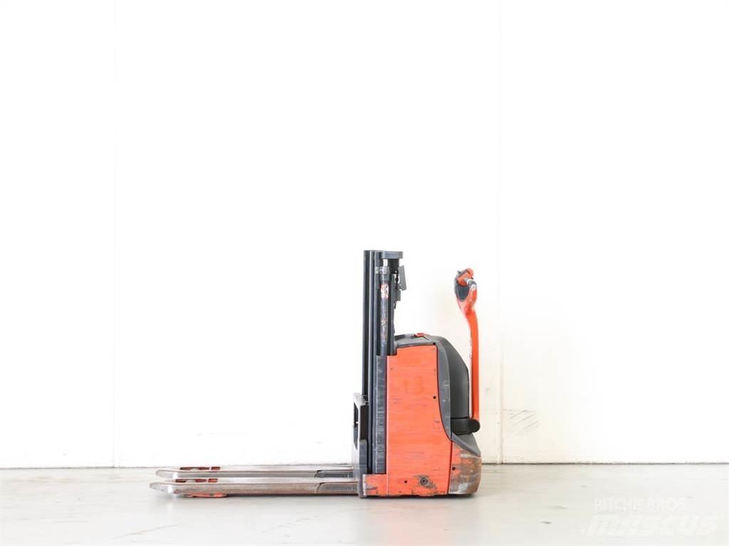 Linde D08/1160-00 Gerbeur accompagnant
