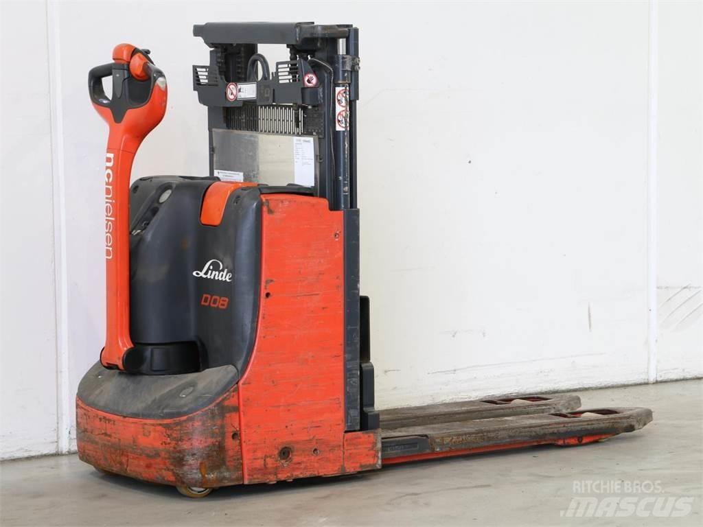 Linde D08/1160-00 Gerbeur accompagnant